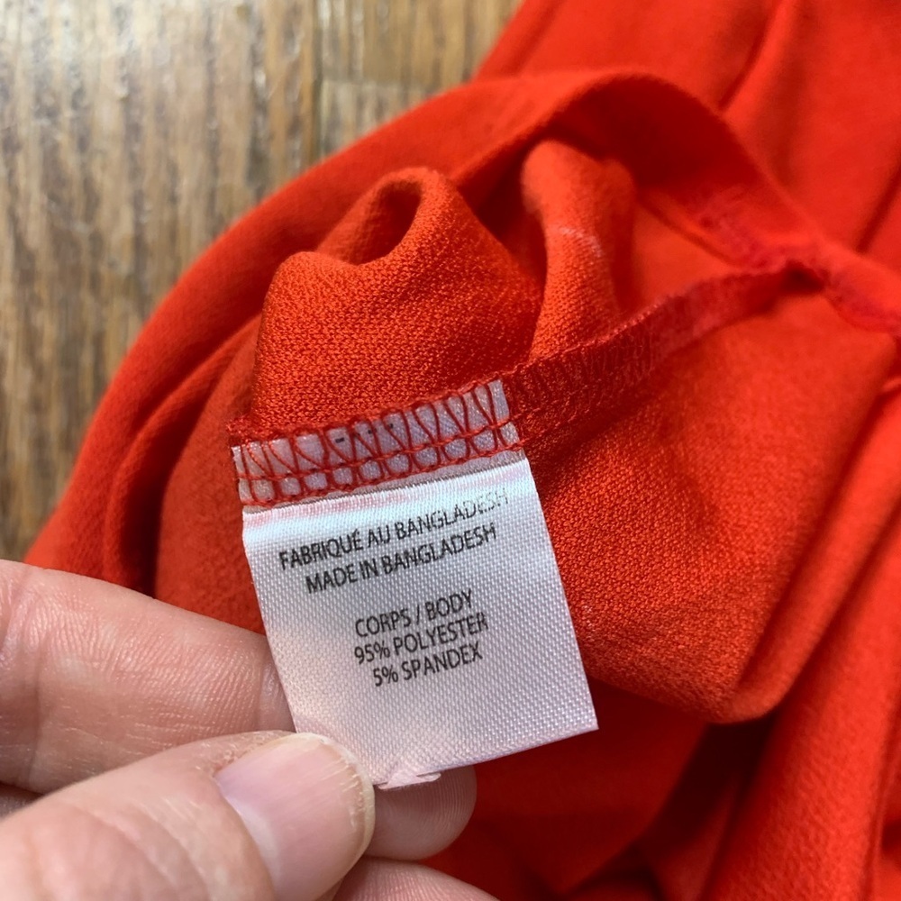 ⚡️Lily Morgan Red Cold Shoulder Ruffle Top - Size Large - Picture 3 of 6